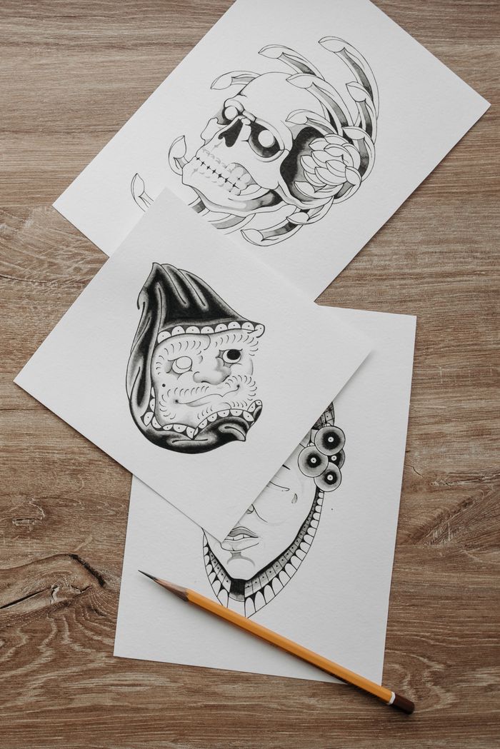 Flash Design: Totenkopf mit Blumen